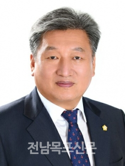 김혁성 의장