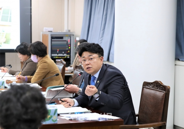김호진 도의원